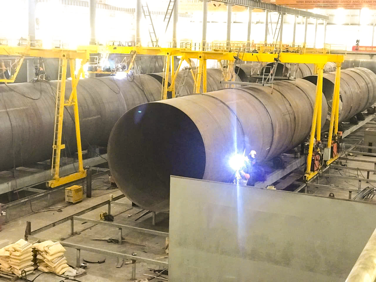 Tập đoàn Quang Trung đẩy nhanh tiến độ Dự án Chế tạo và cung cấp đường ống thép làm mát